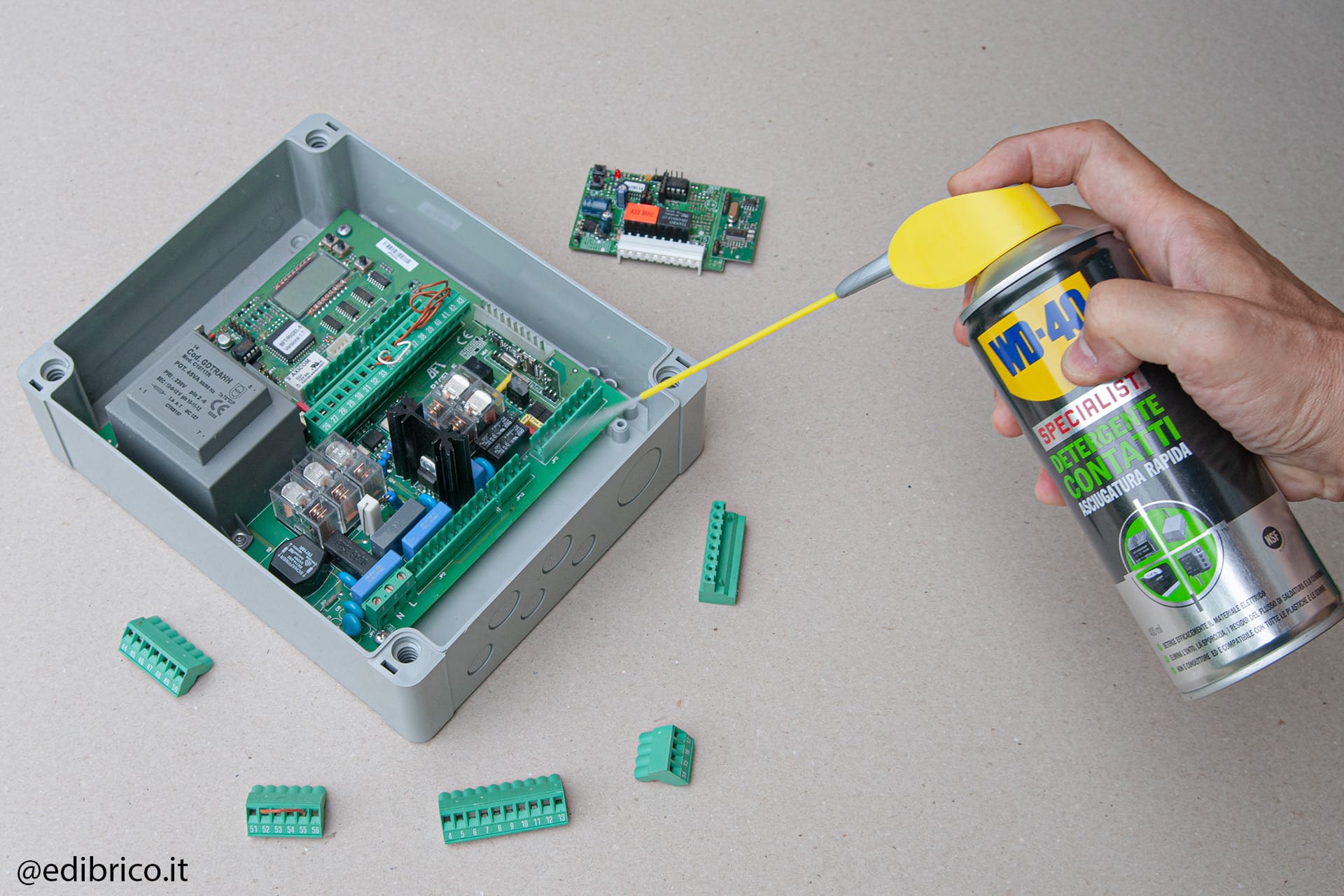 how to effectively clean electrical connectors 1(edibrico.it)