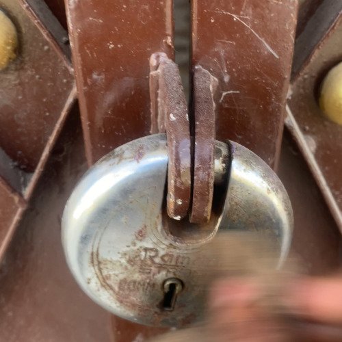 Dirty lock cleaning
