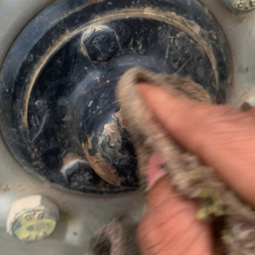 Tractor wheel cleaning