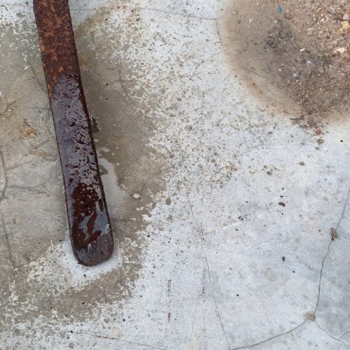 Rusted ladle cleaning