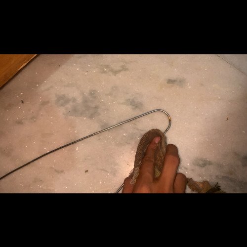 Cloth hanger cleaning