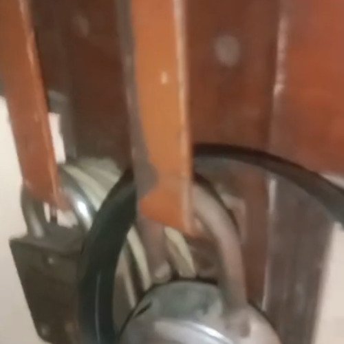 Gate handle cleaning