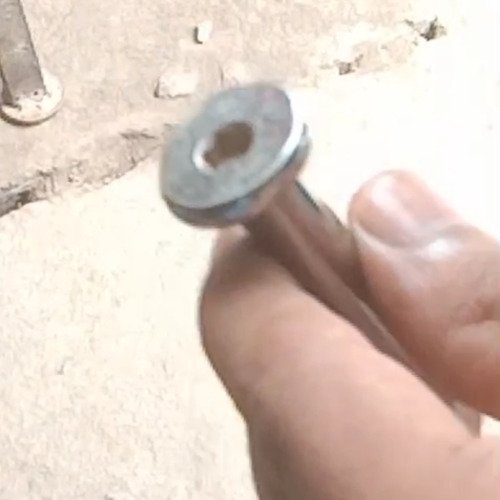 Rivet nut cleaning