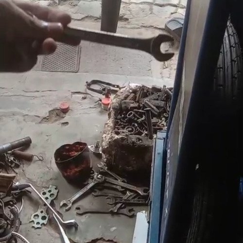 Cleaning wrench