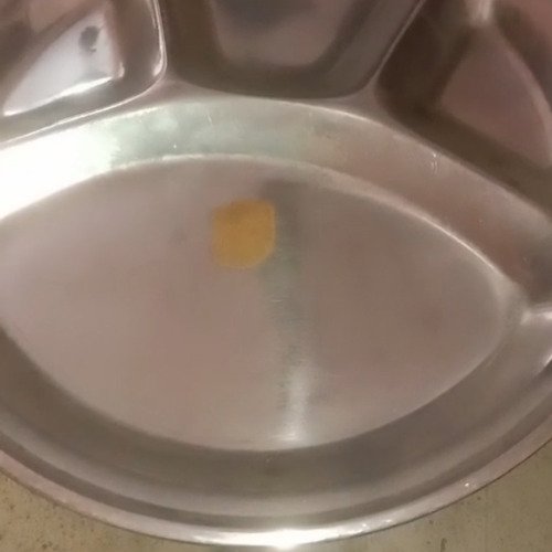 Steel dinner plate cleaning