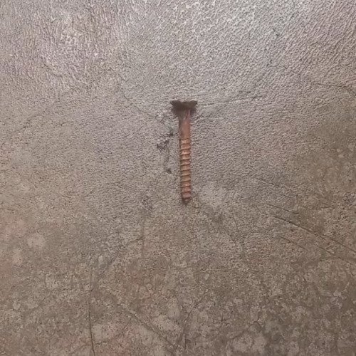 Rusted iron nail cleaning