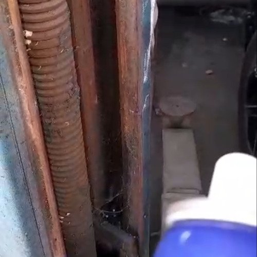 Gate shutter cleaning