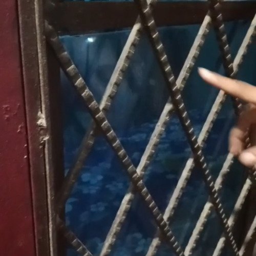 Window dust cleaning