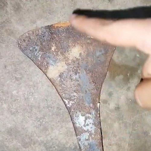 Rusted trowel cleaning