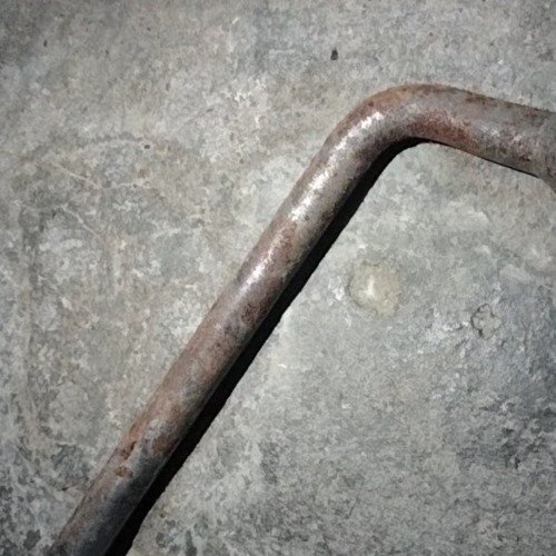 L shaped wrench cleaning