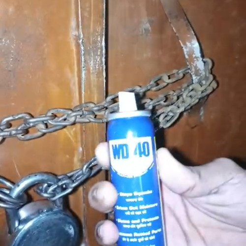 Iron chain cleaning