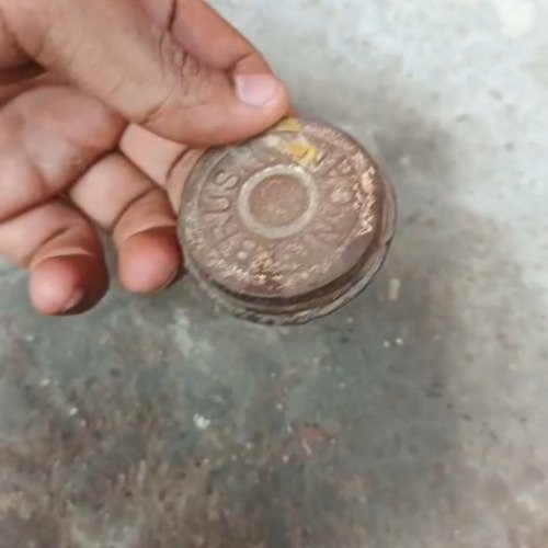 Vintage scale weight cleaning