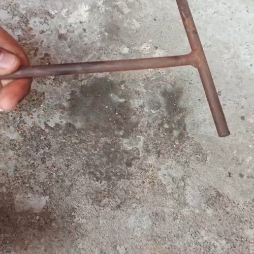 Tool bar cleaning