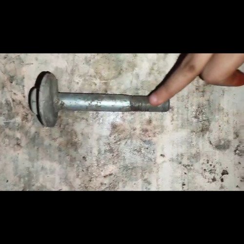 Longitudinal bolt cleaning