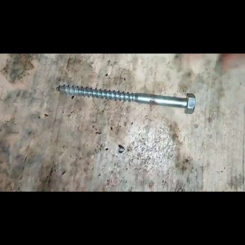 Lag screw cleaning