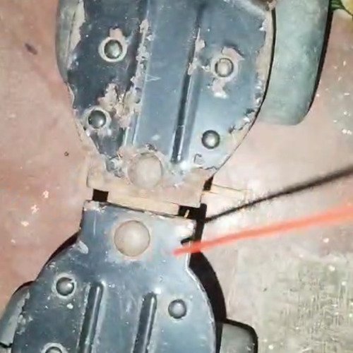 Skating board cleaning