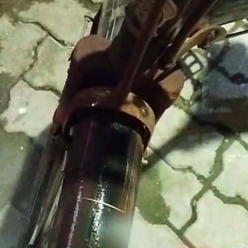 Bycle wheel guard cleaning