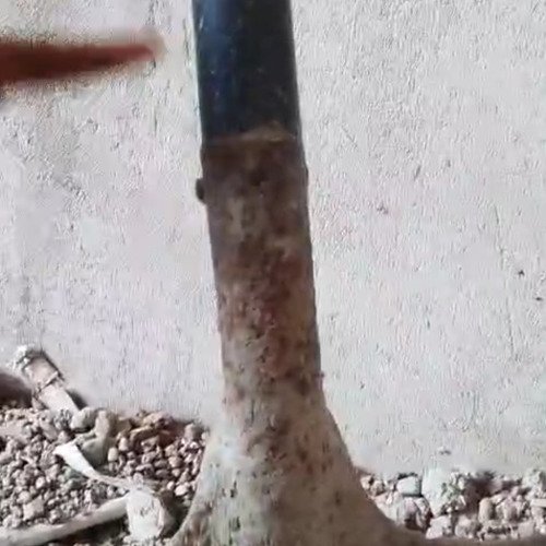 Iron showel cleaning