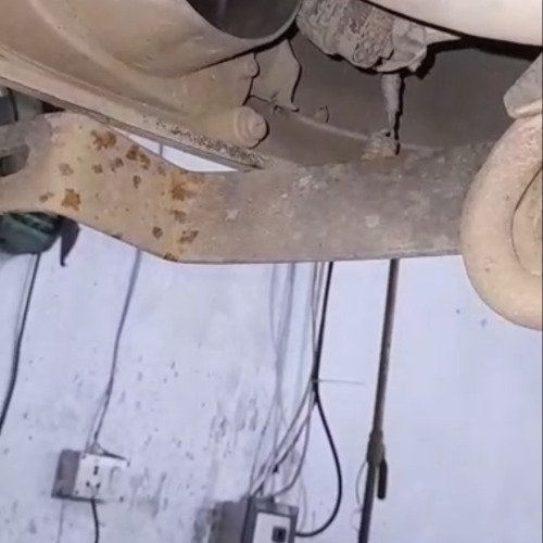 Machine handle cleaning