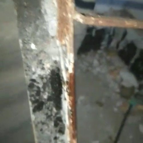 Rusted iron metal cleaning