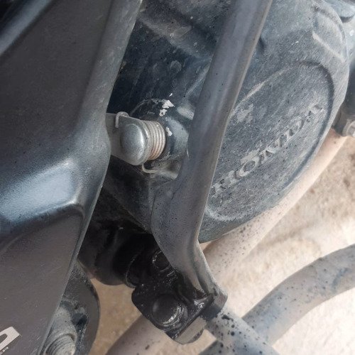 Kick handle cleaning spray