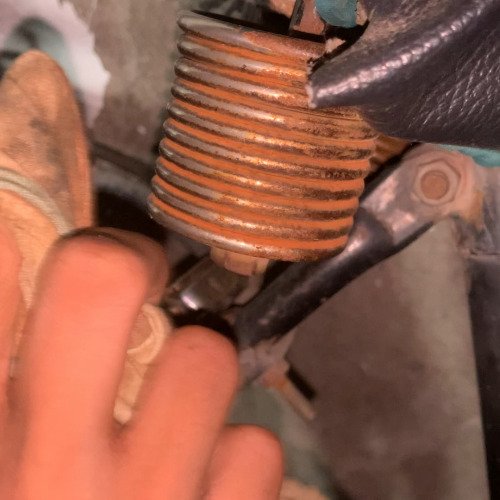 Cycle seat stand rust cleaning