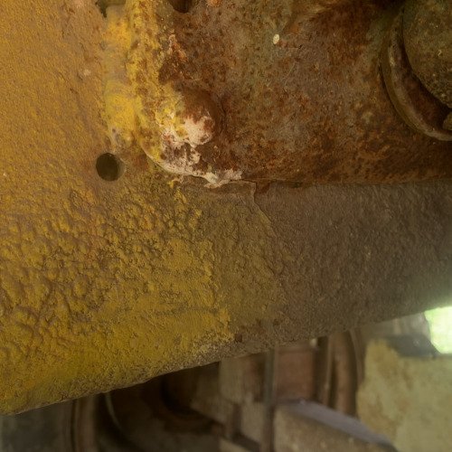 Rusted vehicle dozer cleaning