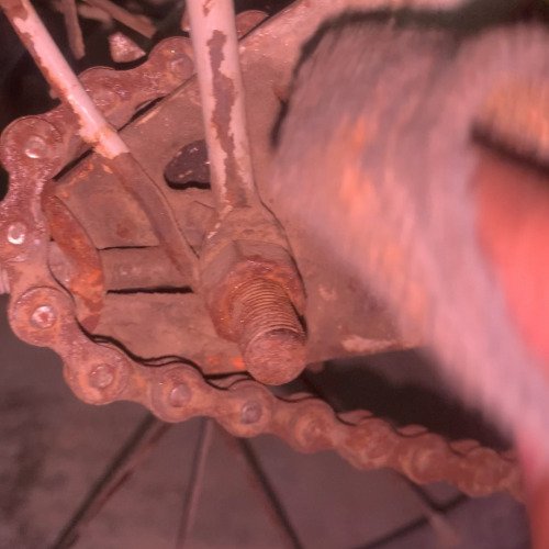 Bicycle chain cleaning